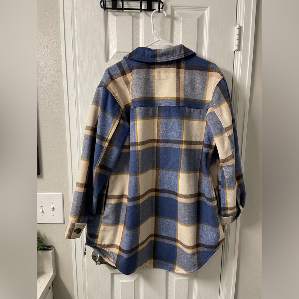 Old Navy Shacket - Picture 2 of 3